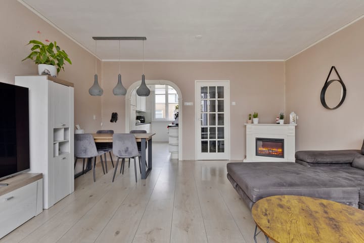 Foto 13 van Staringstraat 226