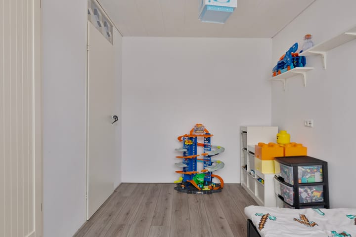 Foto 23 van Staringstraat 226