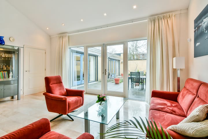 Foto 11 van Veldbloemstraat 16