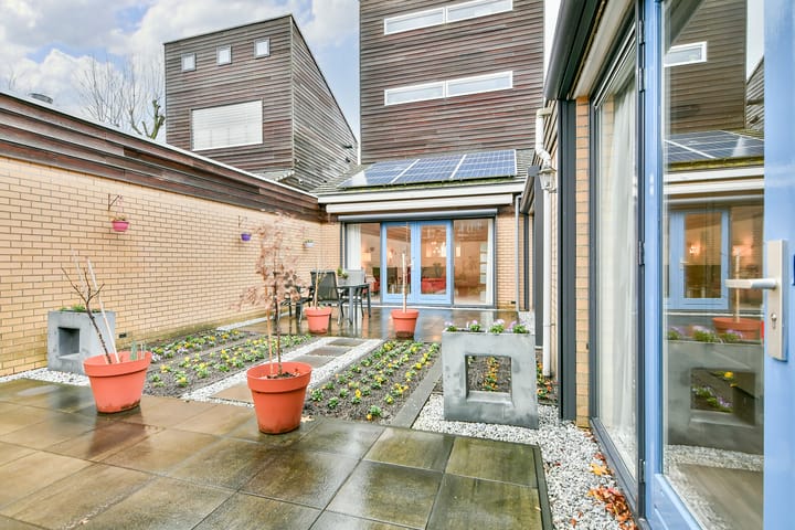 Foto 40 van Veldbloemstraat 16