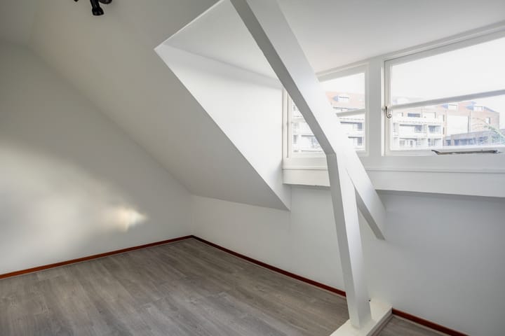 Foto 23 van Lovensestraat 80