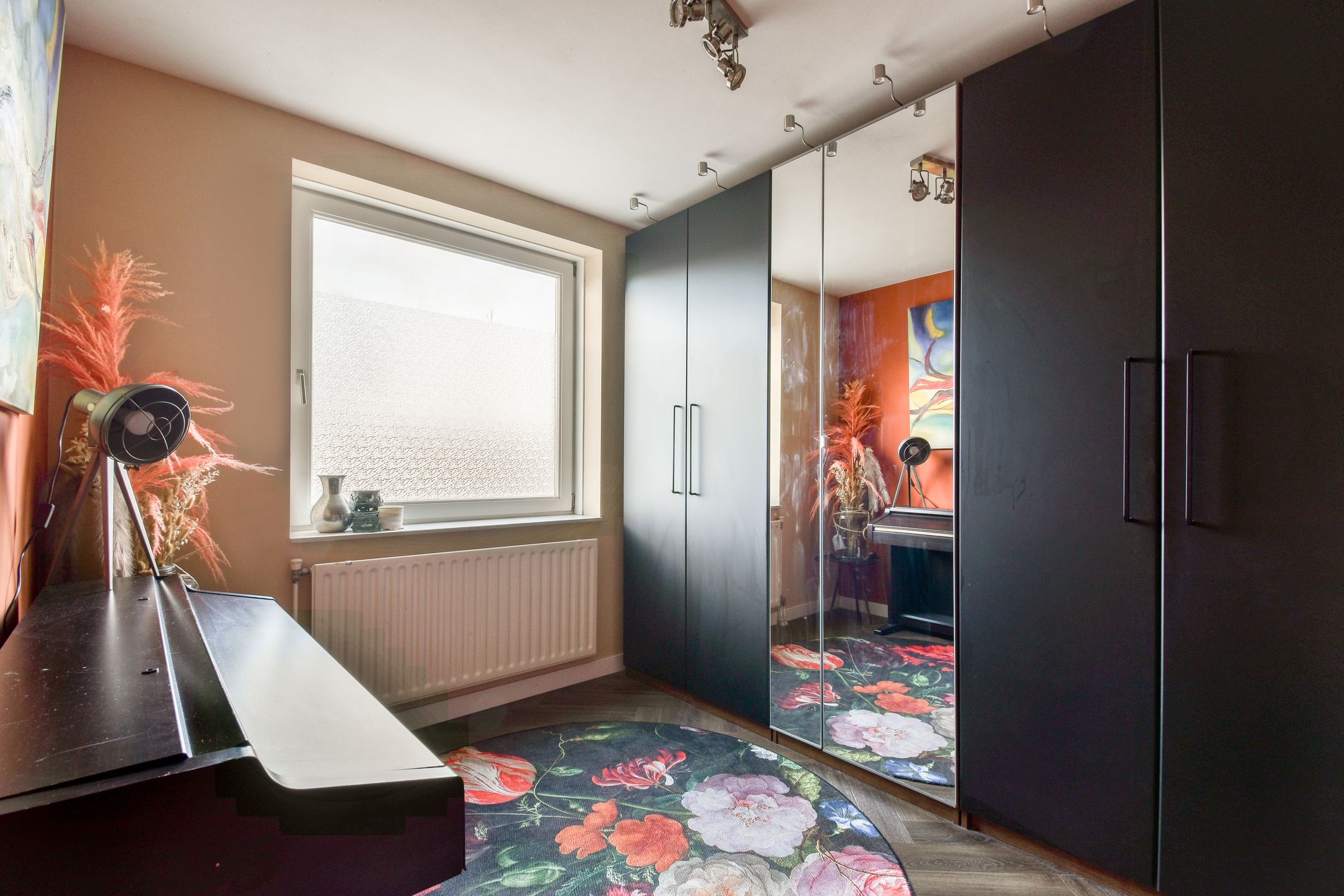 Photo 15 of Ibrahim Moustafapad 14