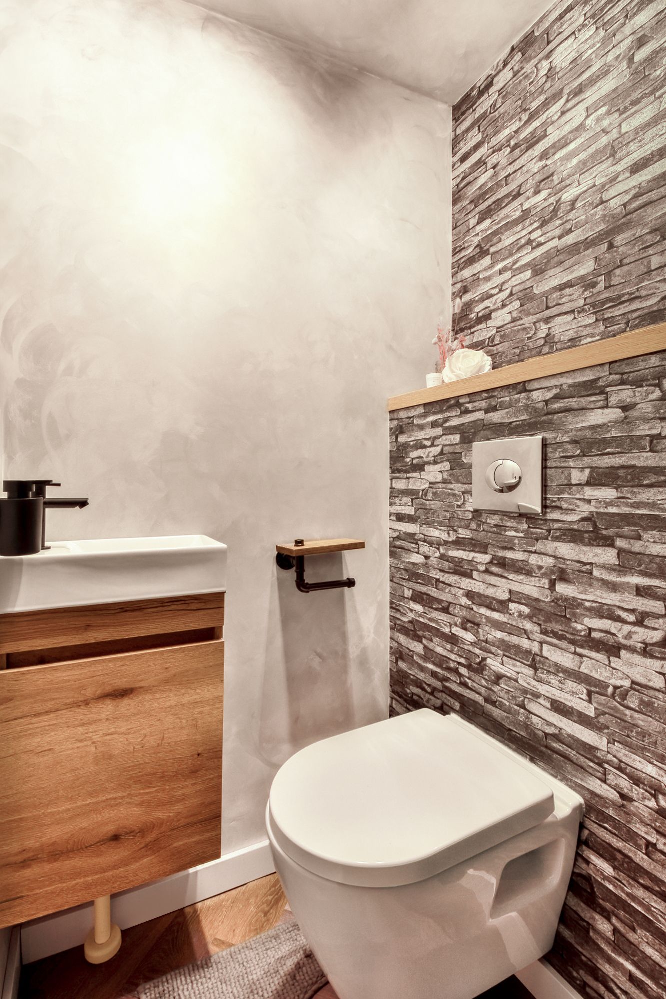 Photo 20 of Ibrahim Moustafapad 14