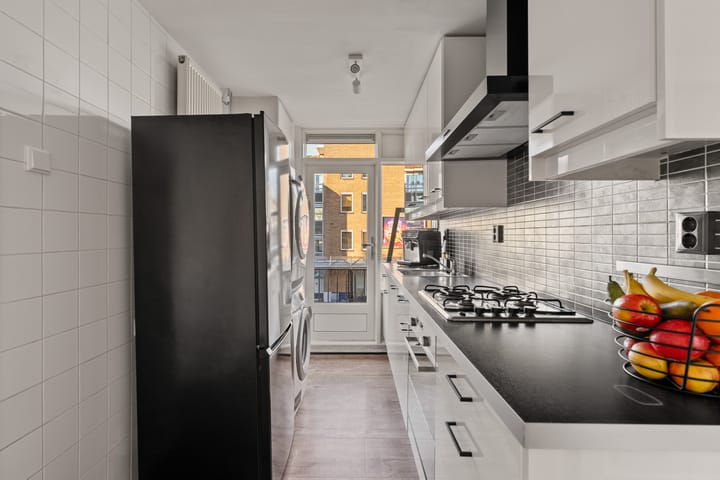 Foto 2 van Kerstroosstraat 4-A