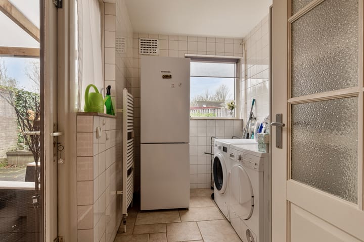 Photo 17 of Landschrijverlaan 8