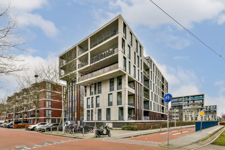 View photo of Willem Baerdesenstraat 44