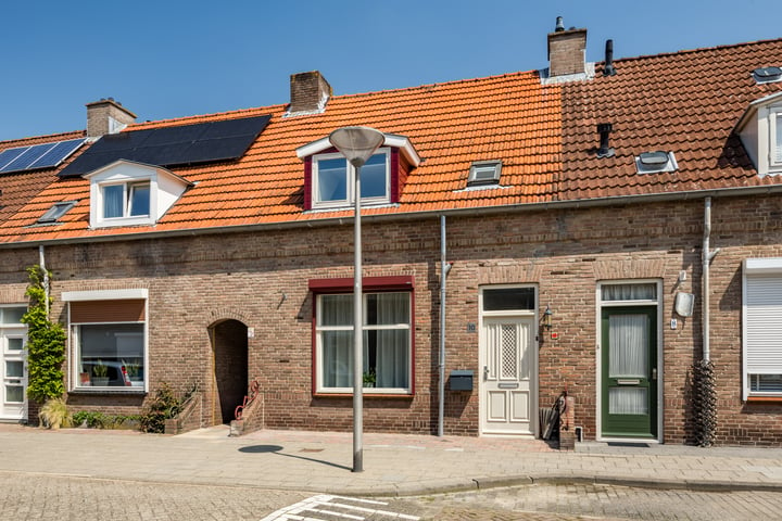 Bekijk foto 3 van Jan van Bruhezestraat 10