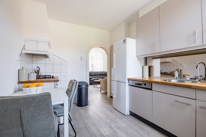 Foto 9 van Jan van Bruhezestraat 10