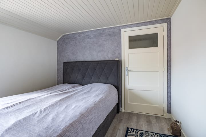 Foto 15 van Jan van Bruhezestraat 10