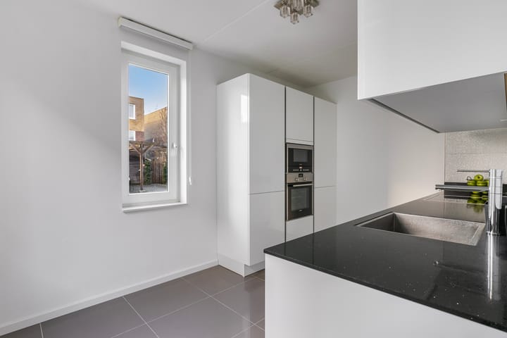 Photo 16 of Sontvaarderstraat 20