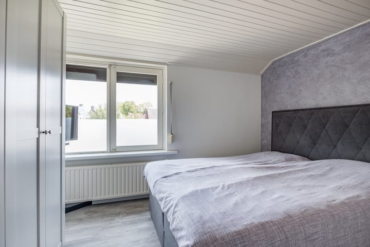 Foto 16 van Jan van Bruhezestraat 10