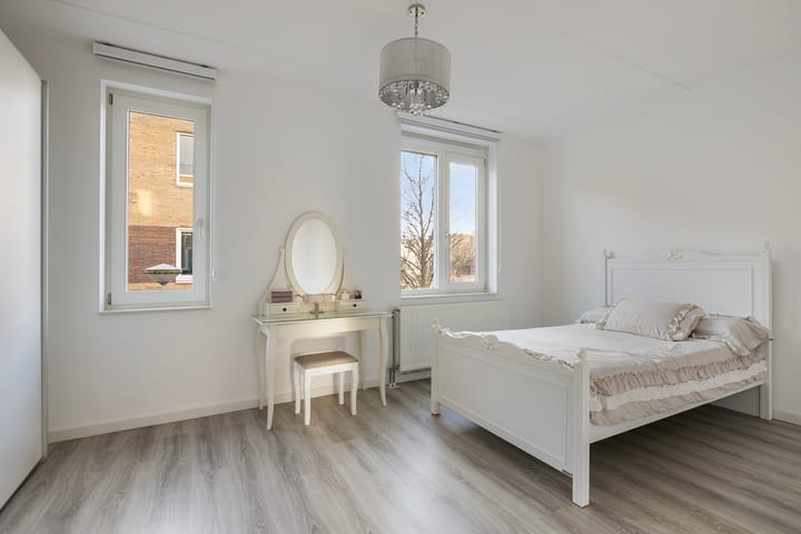 Photo 39 of Sontvaarderstraat 20