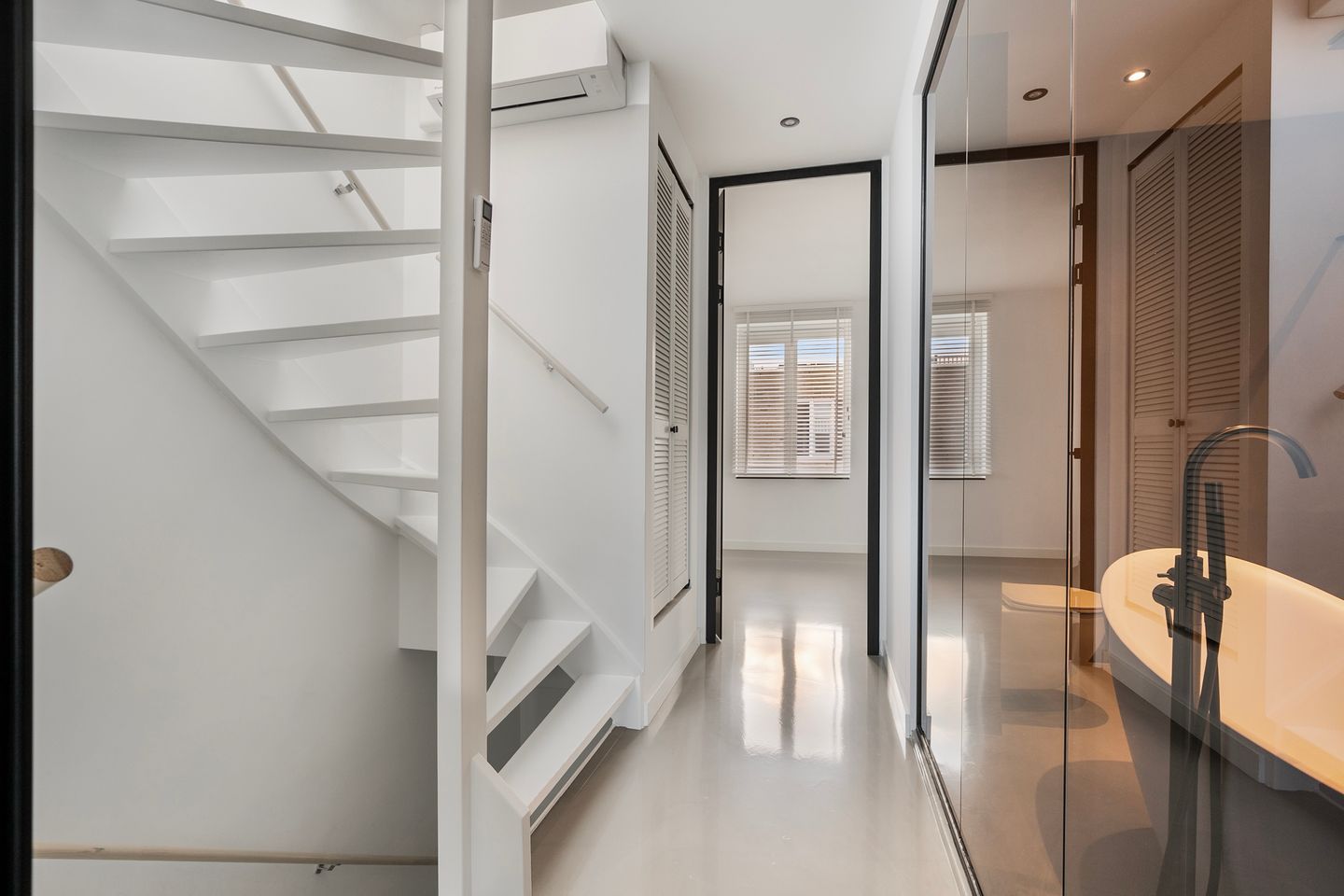 Photo 59 of Sontvaarderstraat 20