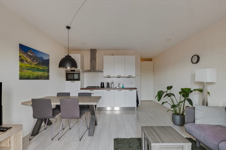 Foto 8 van Hooftstraat 71-D