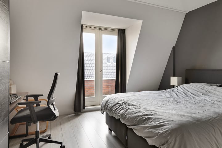 Foto 17 van Hooftstraat 71-D