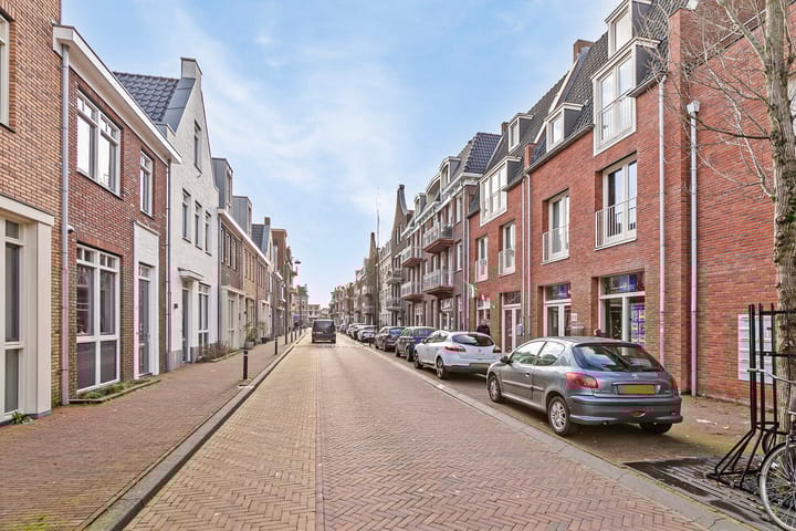 Foto 28 van Hooftstraat 71-D