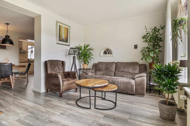 Foto 8 van Oud Emmeloorderweg 21-B