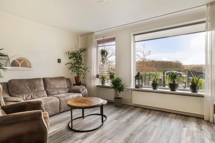 Foto 10 van Oud Emmeloorderweg 21-B