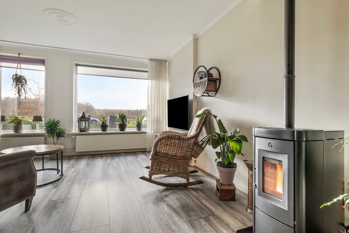 Foto 12 van Oud Emmeloorderweg 21-B