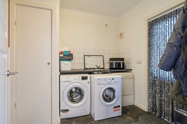 Foto 22 van Oud Emmeloorderweg 21-B