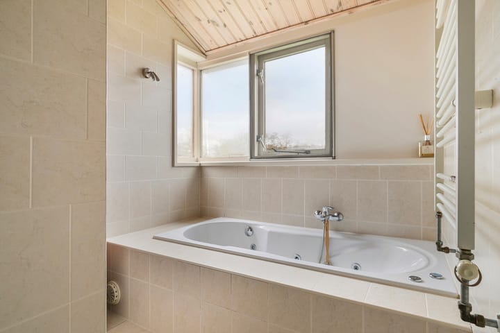 Foto 27 van Oud Emmeloorderweg 21-B