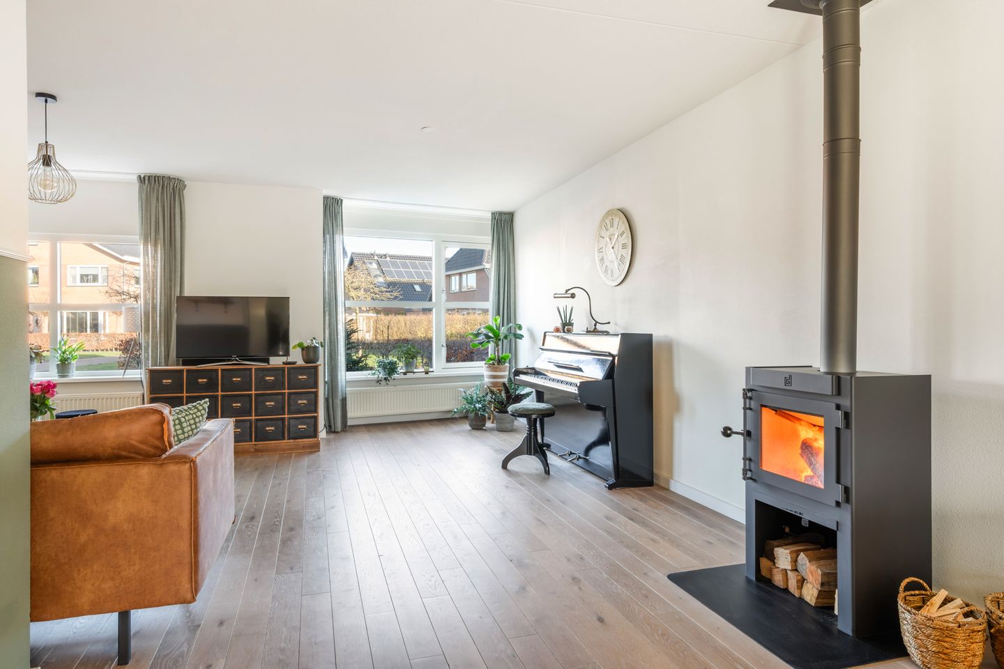 Photo 10 of Stroekmaat 25