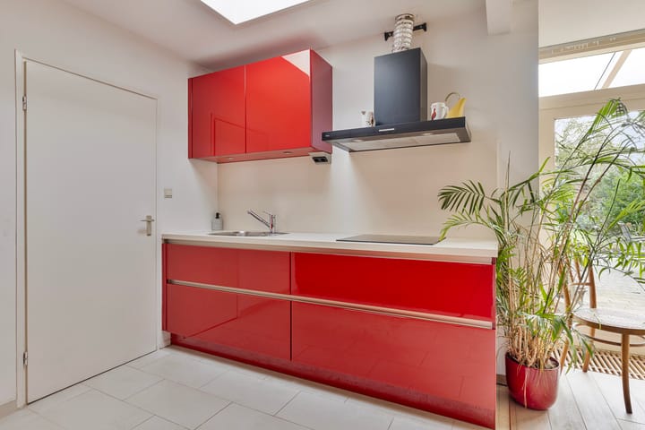 Foto 15 van van Essenstraat 48