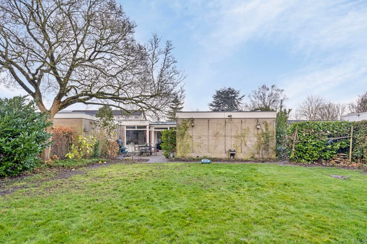 Foto 30 van van Essenstraat 48