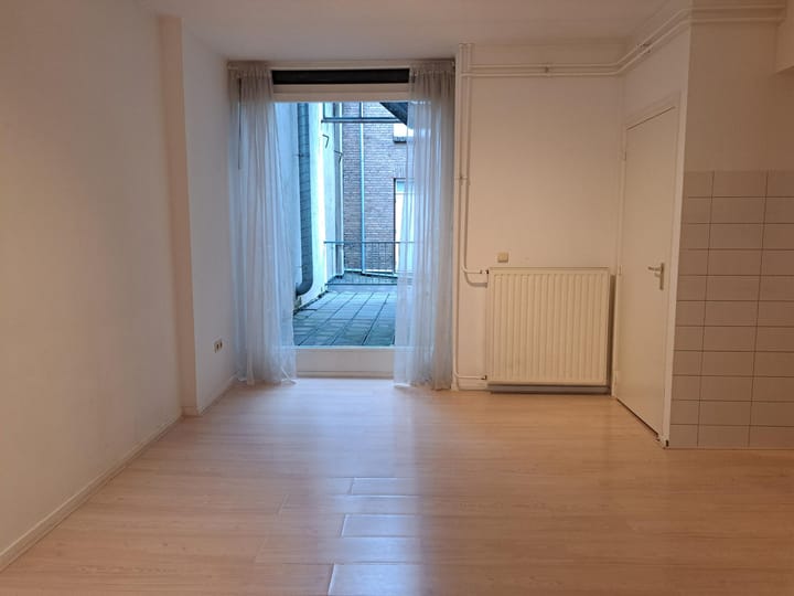 Foto 9 van Vijfharingenstraat 8-C10