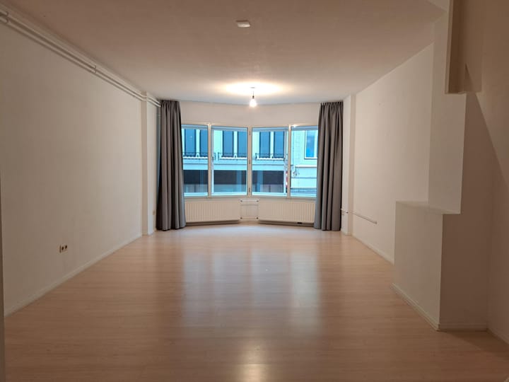 Photo 3 of Vijfharingenstraat 8-C10