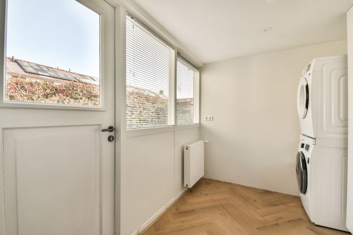 Photo 7 of Admiraal van Ghentlaan 5