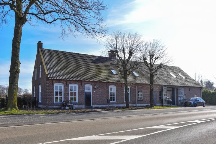 Bekijk foto 38 van Voorteindseweg 10