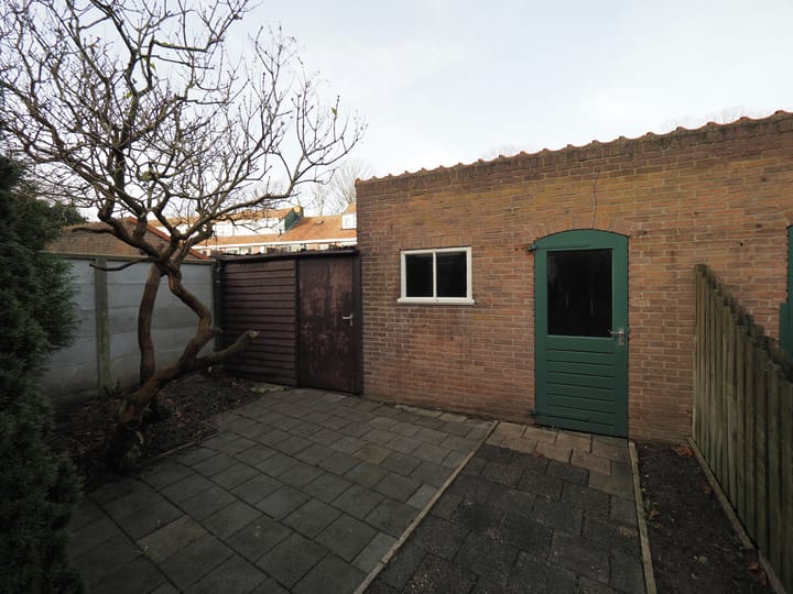 Photo 31 of Wilhelminastraat 16