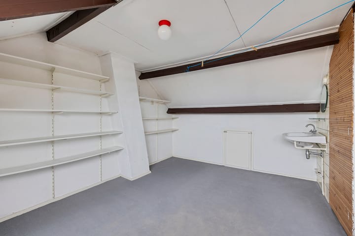 Foto 23 van Kamperfoelieweg 4