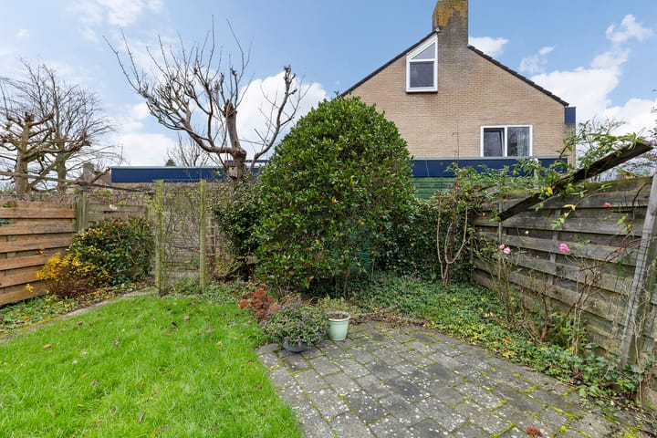 Foto 28 van Kamperfoelieweg 4