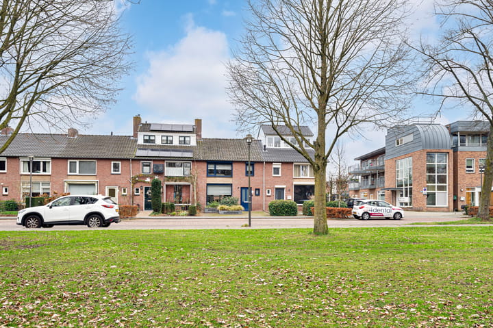 Foto 5 van Anna Paulownalaan 5