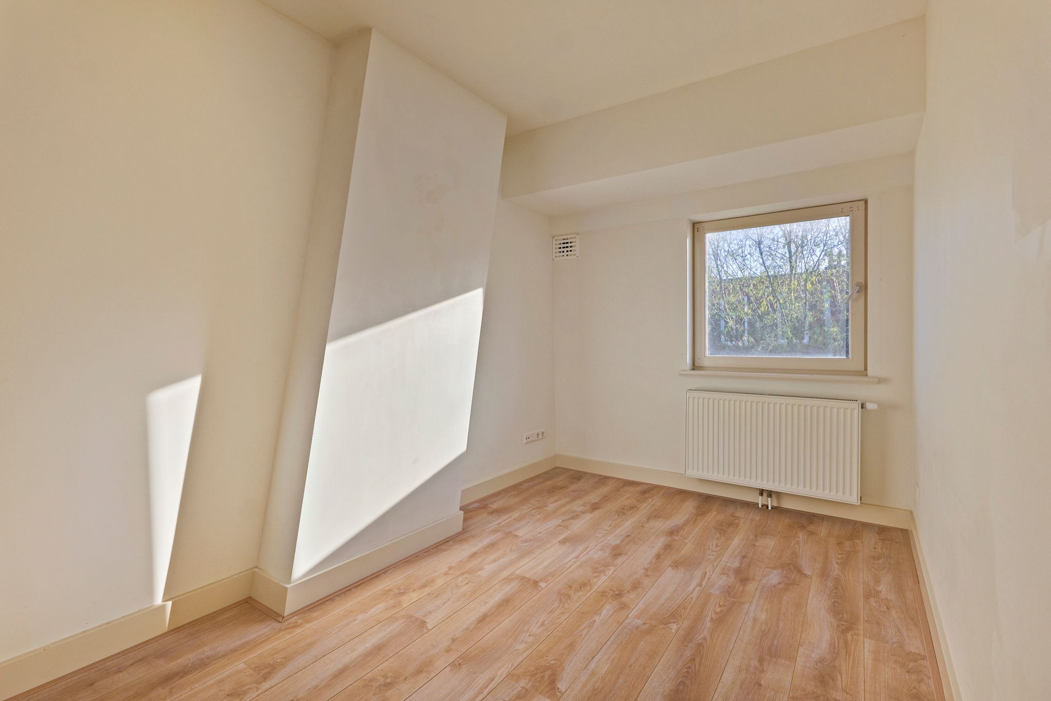 Foto 9 van Kanaalstraat 21-4