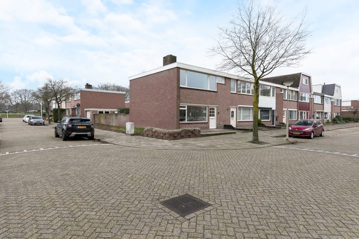 Foto 34 van Maanstraat 16