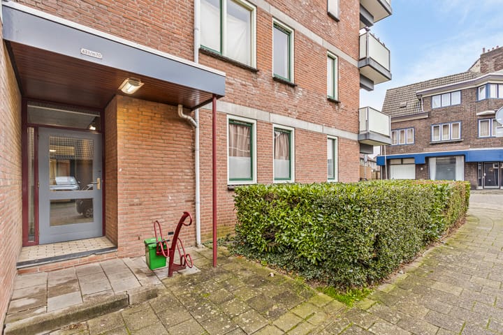 Foto 3 van Romeinenplein 63