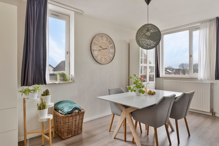 Foto 10 van Romeinenplein 63