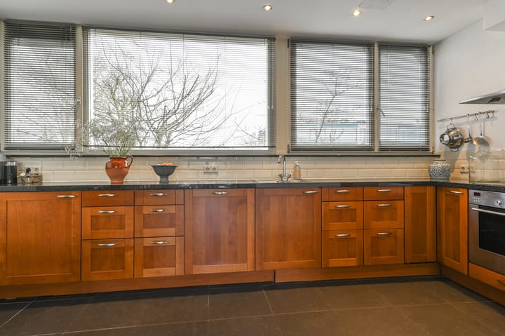 Photo 10 of Valckenhoeflaan 7