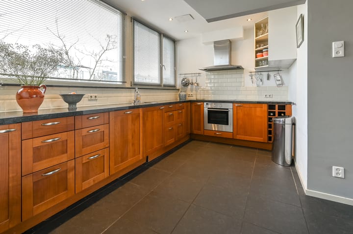 Photo 11 of Valckenhoeflaan 7