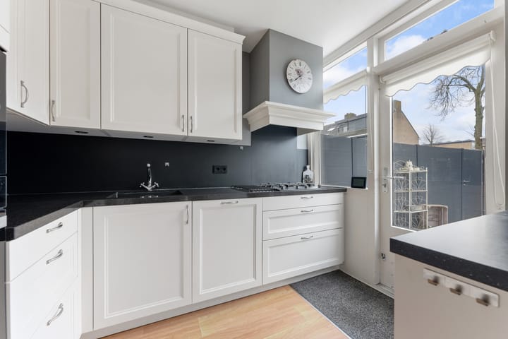 Foto 13 van Brederostraat 17