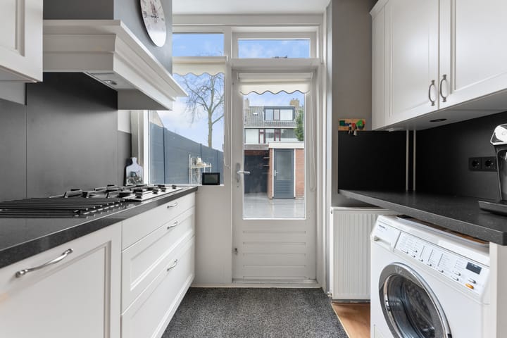 Foto 14 van Brederostraat 17