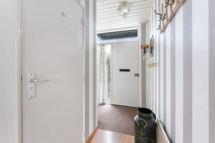 Foto 16 van Brederostraat 17