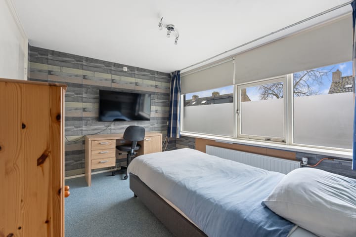 Foto 24 van Brederostraat 17