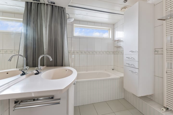 Foto 26 van Brederostraat 17