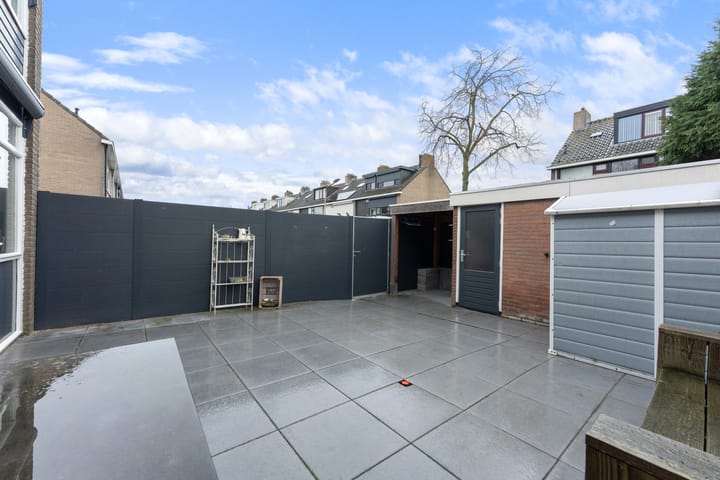 Foto 35 van Brederostraat 17