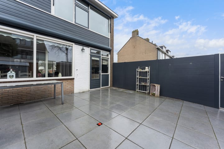 Foto 38 van Brederostraat 17