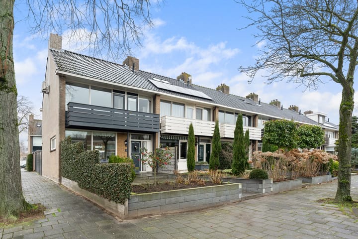 Foto 39 van Brederostraat 17